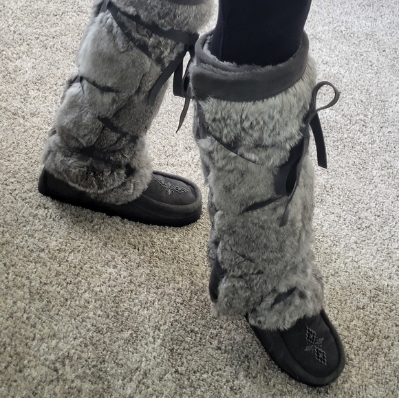 Tall Wrap Manitoba Mukluks - Picture 7 of 10